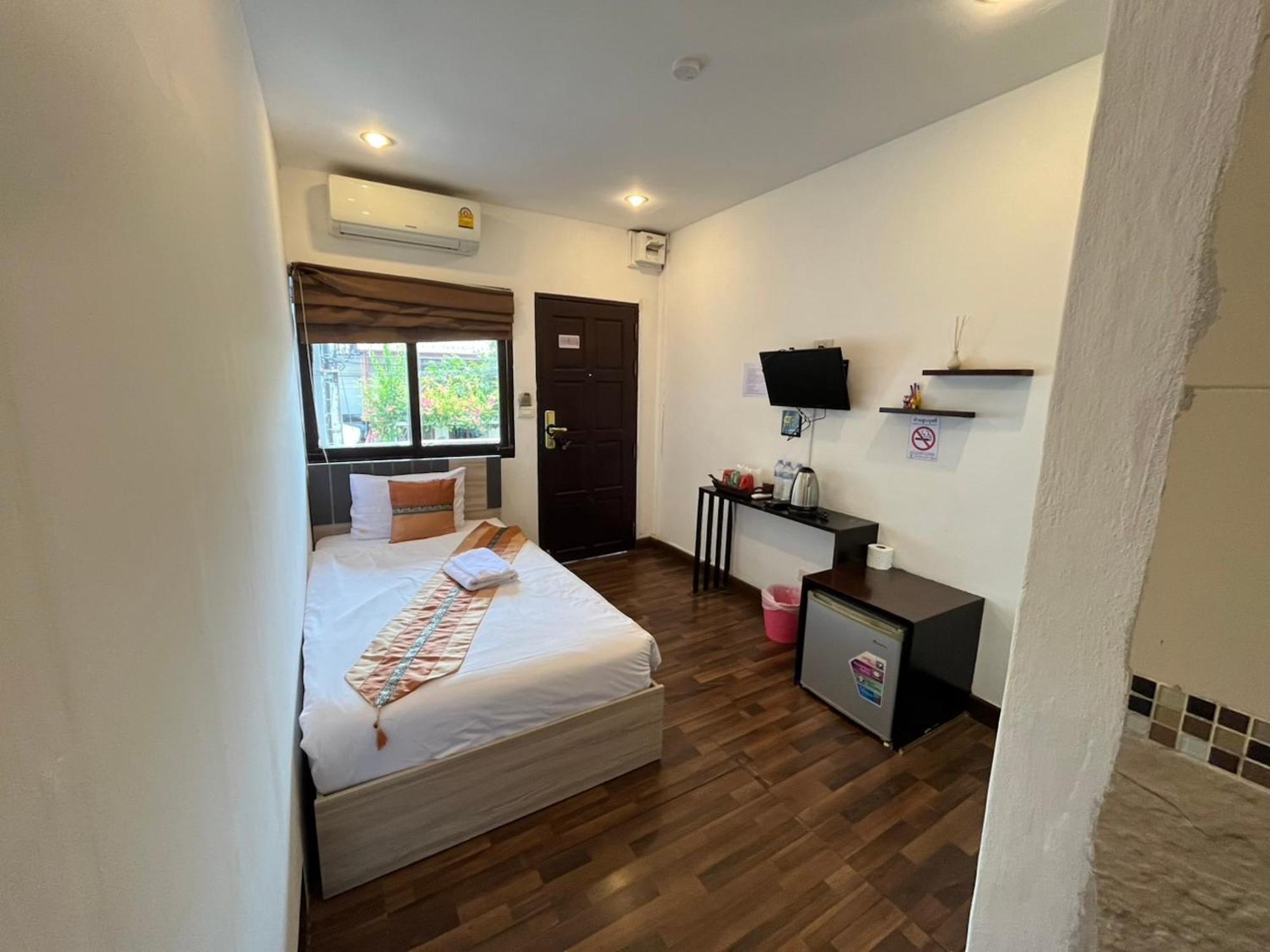 Pai Residence Hotel Chiang Mai Rum bild