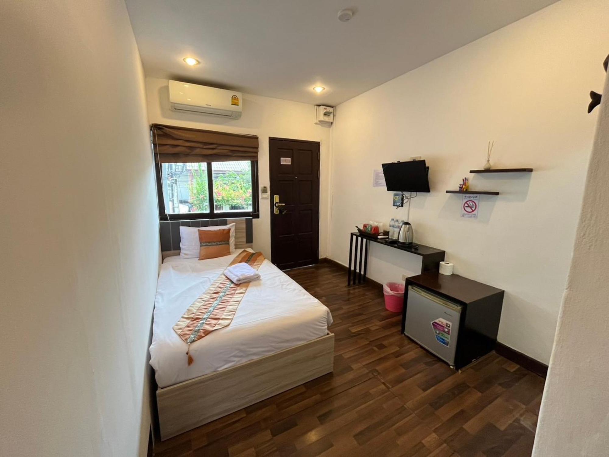 Pai Residence Hotel Chiang Mai Rum bild